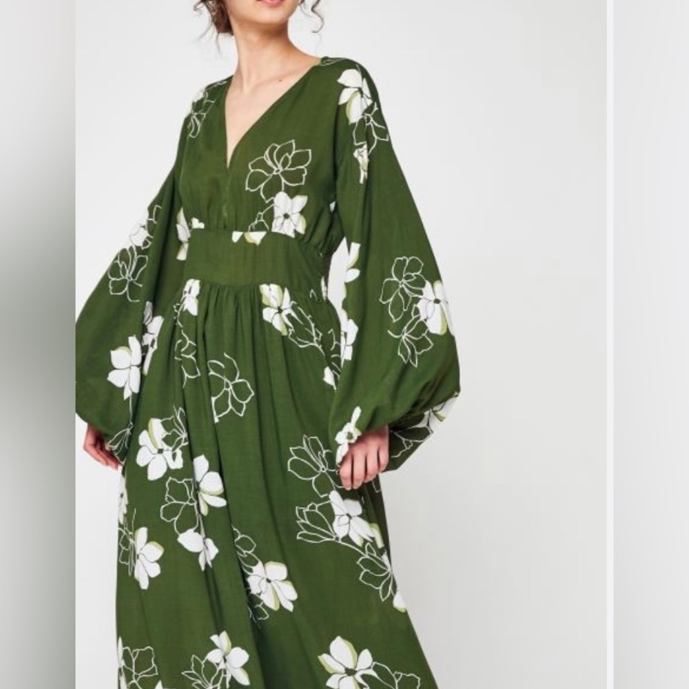 Billabong Floral Maxi with balloon sleeves and plunging neckline.